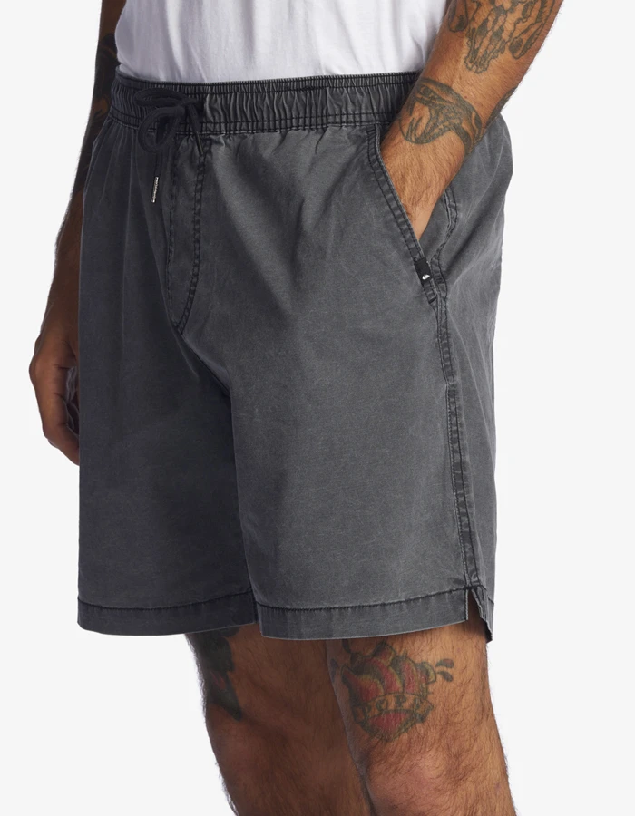 QUIKSILVER TAXER 17" ELASTICATED SHORTS BLACK 1 QUIKSILVER TAXER 17" ELASTICATED SHORTS BLACK