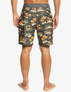 QUIKSILVER BOARDSHORT HEMPSTRETCH 69 18" 13 QUIKSILVER BOARDSHORT HEMPSTRETCH 69 18" -Salty Crew Shop quiksilver boardshort hempstretch 69 18 1
