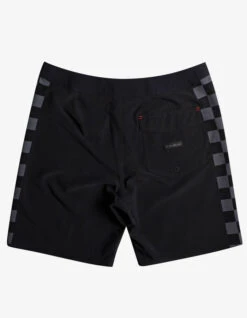 QUIKSILVER BOARDSHORT HIGHLITE ARCH 19" -Salty Crew Shop quiksilver boardshort highlite arch 19 1