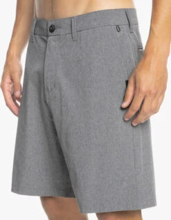 QUIKSILVER WALKSHORT UNION HEATHER AMPHIBIAN 19" -Salty Crew Shop quiksilver boardshort union heather amphibian 19 2