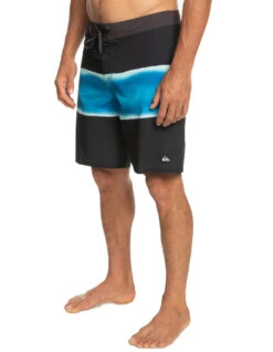 QUIKSILVER BOARDSHORTS SURFSILK NEW WAVE 19" BLACK -Salty Crew Shop quiksilver boardshorts surfsilk new wave 19 black 4