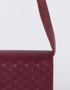 RIP CURL WANDERER SMALL CROSSBODY BAG -Salty Crew Shop rip curl borsa a tracolla wanderer small dark red