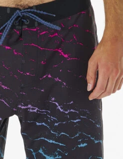 RIP CURL MIRAGE MEDINA ULTIMATE 19" BOARDSHORT -Salty Crew Shop rip curl mirage medina ultimate boardshort 19 2