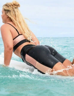 RIP CURL RUN SWIM SURF BIKE SHORT 9 RIP CURL RUN SWIM SURF BIKE SHORT -Salty Crew Shop rip curl run swim surf bike pantaloncini donna