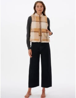 RIP CURL BREEZE VEST CAMEL 6 RIP CURL BREEZE VEST CAMEL -Salty Crew Shop rip curl smanicato breeze camel 1