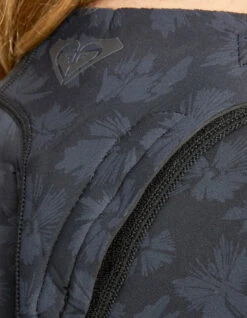 ROXY 5/4/3 SWELL SERIES HOODED CHEST ZIP 13 ROXY 5/4/3 SWELL SERIES HOODED CHEST ZIP -Salty Crew Shop roxy swell series 5 4 3 muta donna front zip black 6