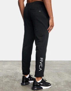 RVCA SWIFT SWEATPANT BLACK -Salty Crew Shop rvca va swift sweat pant black 8