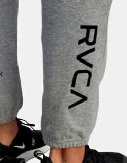 RVCA SWIFT SWEATPANT HEATHER GREY -Salty Crew Shop rvca va swift sweat pant heather grey 12