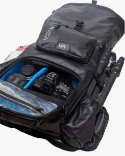 RVCA ZAK NOYLE BACKPACK III CAMERA BAG 35L WATERPROOF BACKPACK -Salty Crew Shop rvca zak noyle camera bag ii zaino impermeabile per fotocamera