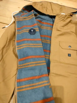 VISSLA BREAKERS III REVERSIBLE JACKET 6 VISSLA BREAKERS III REVERSIBLE JACKET -Salty Crew Shop vissla breakers iii giacca reversibile zip con cappuccio 2