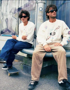 VOLCOM BILLOW TAPERED CORDUROY TROUSERS KHAKI -Salty Crew Shop volcom billow tapered corduroy pantaloni in velluto khaki 1