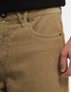 VOLCOM BILLOW TAPERED CORDUROY TROUSERS KHAKI -Salty Crew Shop volcom billow tapered corduroy pantaloni in velluto khaki 4