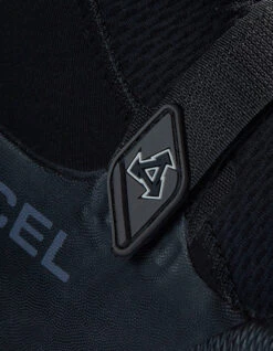 XCEL MEN'S INFINITI SPLIT TOE 3MM -Salty Crew Shop xcel 3mm calzari infiniti split toe 4